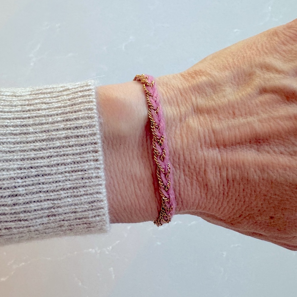 Braided light pink string with interwoven chain, tie bracelet
